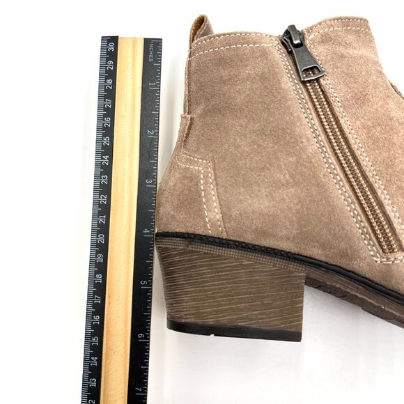 7.5AA 7.5N NARROW WIDTH Propet Light Brown Taupe Suede Leather Boots Shoes - Picture 15 of 15